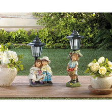 Load image into Gallery viewer, Apple Basket Solar Street Light Statue
